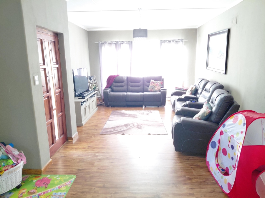 3 Bedroom Property for Sale in Retief Eastern Cape